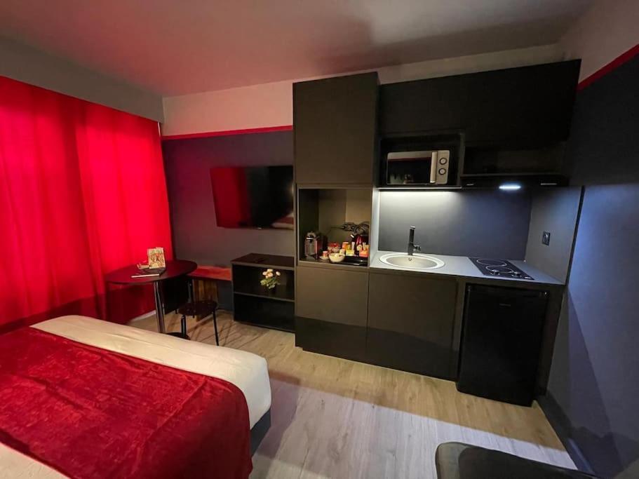 Disney 'Xperience - Parc 10 Min - 3Pers Esbly Exterior photo