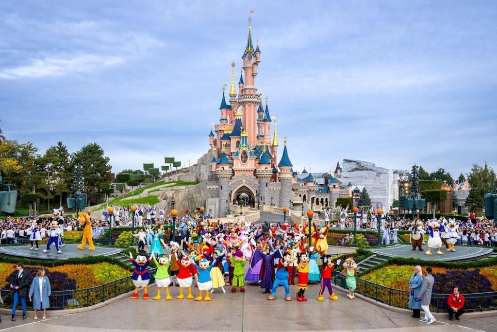 Disney 'Xperience - Parc 10 Min - 3Pers Esbly Exterior photo