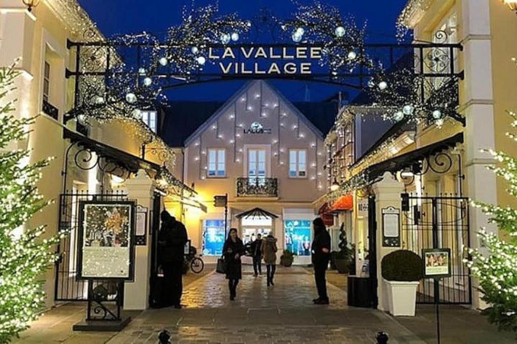 Disney 'Xperience - Parc 10 Min - 3Pers Esbly Exterior photo
